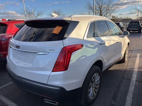 Used 2018 Cadillac XT5 Luxury image 5