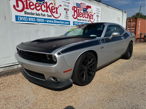 Used 2021 Dodge Challenger R/T Scat Pack w/ T/A Package RWD image 6