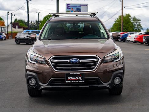 Used 2019 Subaru Outback 3.6R Touring w/ Popular Package #3A AWD/4WD image 3