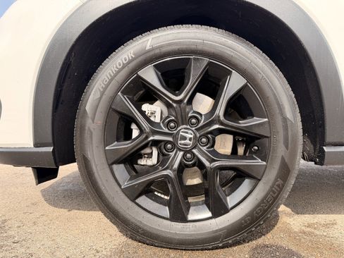 Certified 2024 Honda HR-V Sport image 9