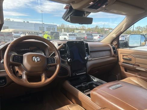 Used 2022 RAM 3500 Limited image 11