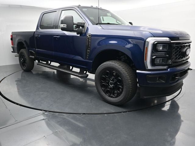 New 2027 Ford F350 XLT w/ XLT Premium Package AWD/4WD image 3