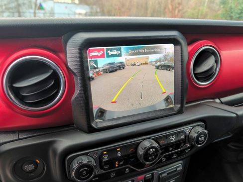 Used 2021 Jeep Gladiator Rubicon image 23