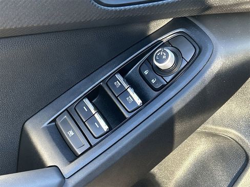 Certified 2025 Subaru Crosstrek 2.5i Limited w/ Popular Package #3A image 18