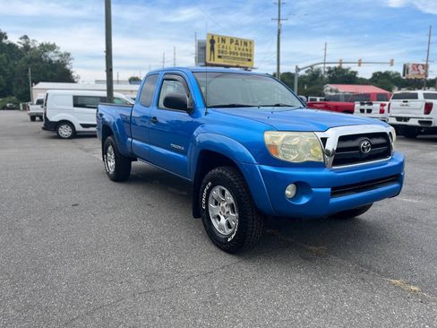 Used 2006 Toyota Tacoma PreRunner RWD image 5