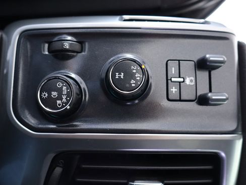 Used 2015 Chevrolet Silverado 2500 LTZ image 25