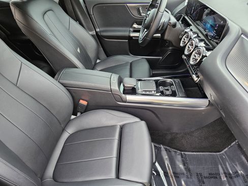 Certified 2021 Mercedes-Benz GLA 250 image 13