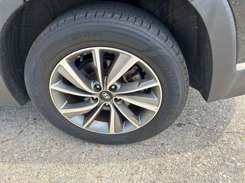 Used 2020 Hyundai Santa Fe SEL w/ Convenience + Premium Package image 24