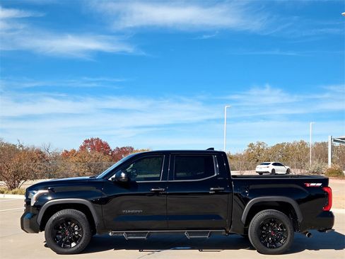 Used 2022 Toyota Tundra SR5 image 4