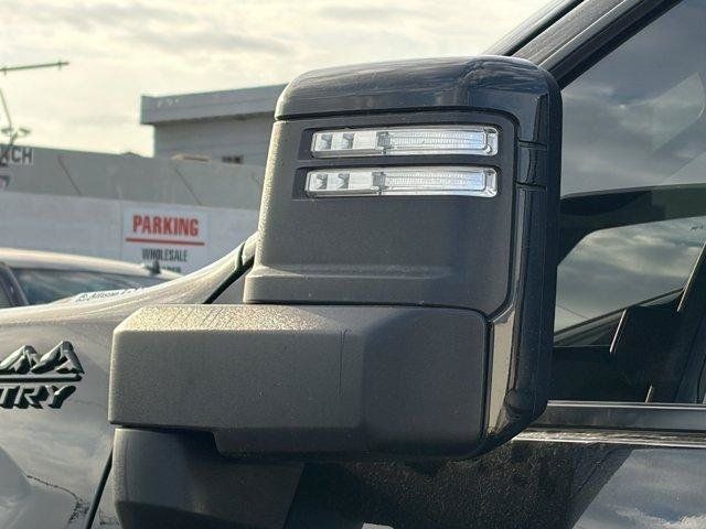 Used 2024 Chevrolet Silverado 2500 High Country w/ High Country Premium Package AWD/4WD image 13