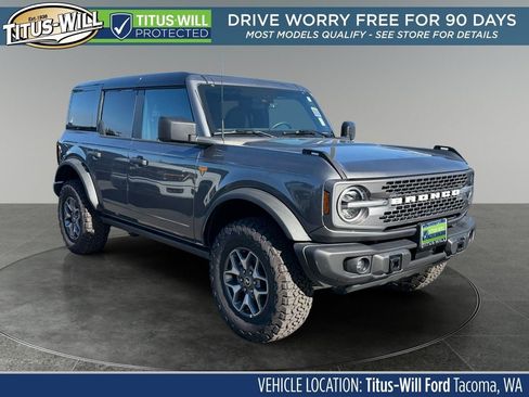 Used 2025 Ford Bronco Badlands AWD/4WD image 1