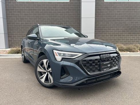 Certified 2024 Audi Q8 e-tron Premium image 1