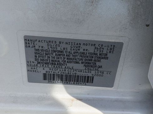 Certified 2025 Nissan Versa SV FWD image 11