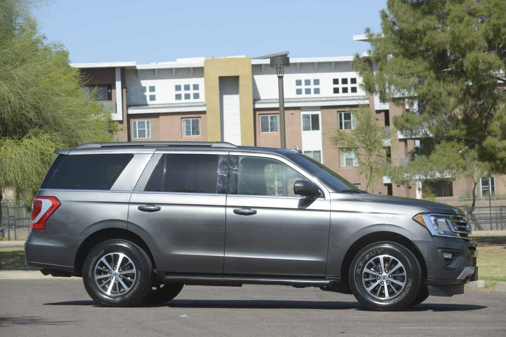 Used 2021 Ford Expedition XLT AWD/4WD image 8