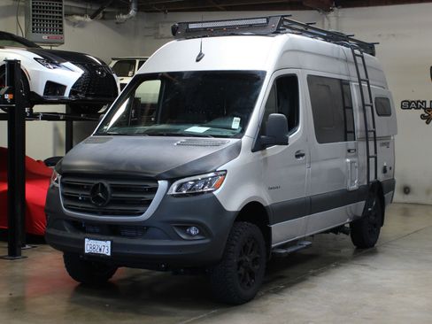 Used 2020 Mercedes-Benz Sprinter 2500 image 3