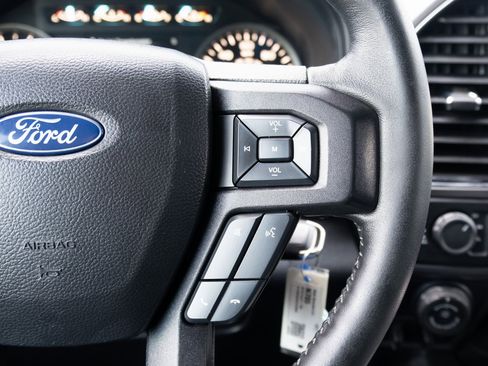 Used 2019 Ford F150 XLT w/ Equipment Group 302A Luxury image 8