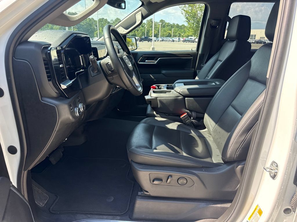 Used 2025 GMC Sierra 1500 SLT RWD image 12