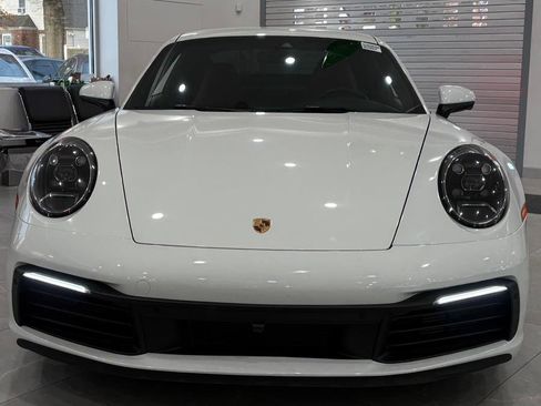 Used 2021 Porsche 911 Carrera image 2
