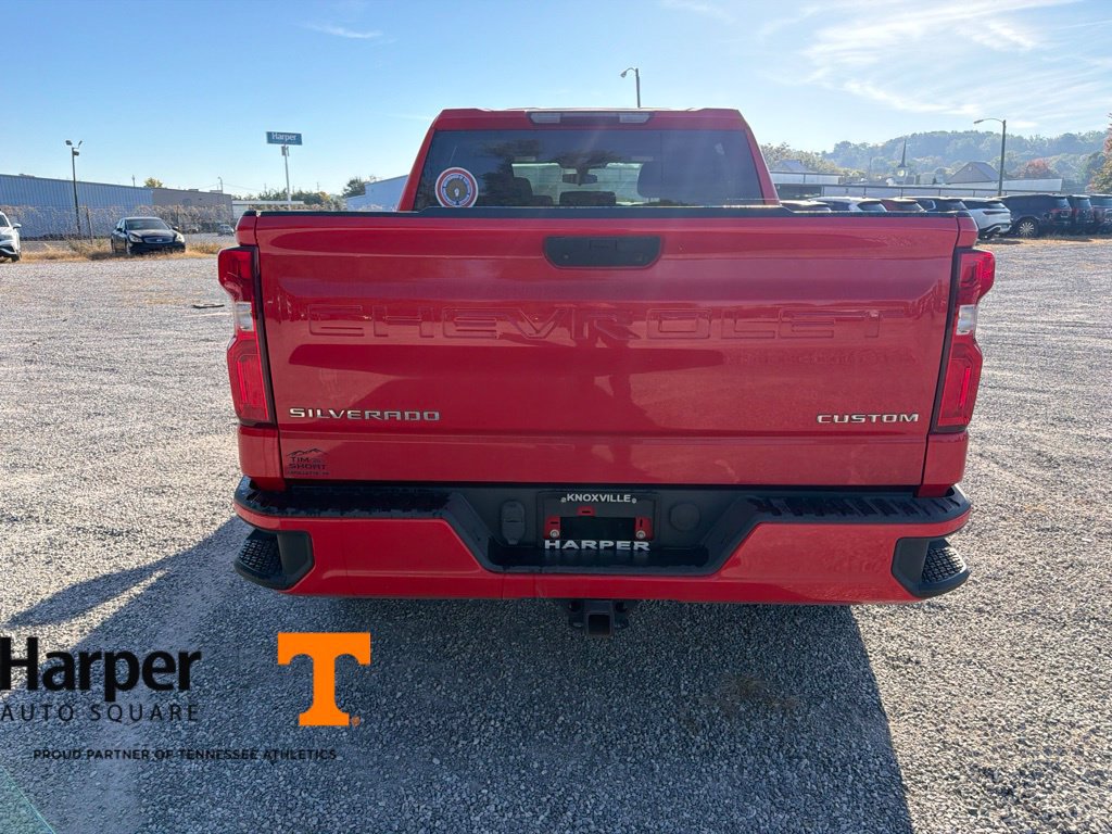 Used 2020 Chevrolet Silverado 1500 Custom w/ Custom Value Package AWD/4WD image 4