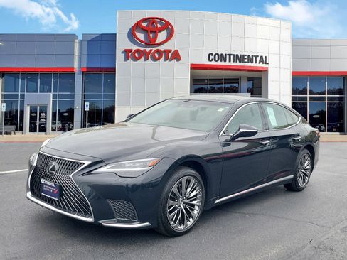 Used 2022 Lexus LS 500 AWD w/ Luxury Package image 3