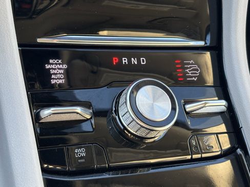 Used 2022 Jeep Grand Cherokee Overland image 27