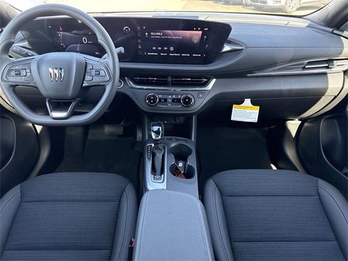 New 2026 Buick Envista Preferred image 18
