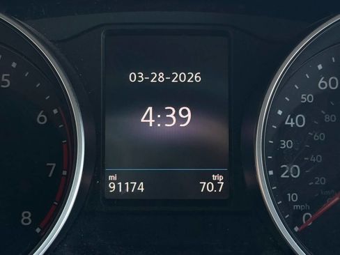 Used 2018 Volkswagen Tiguan S image 7