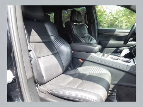 Used 2018 Jeep Grand Cherokee Trackhawk image 13