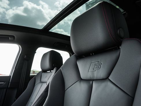 New 2025 Audi Q3 2.0T Premium Plus image 10