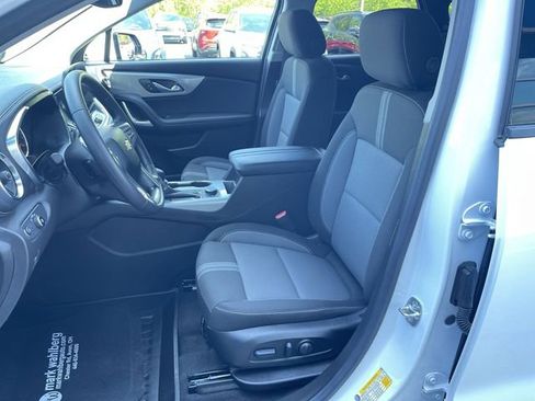 Certified 2025 Chevrolet Blazer LT w/ Convenience Package FWD image 19