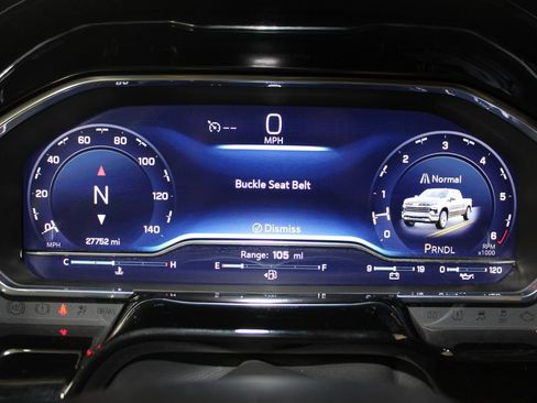 Used 2025 Chevrolet Silverado 1500 LT image 34