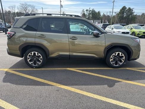 New 2026 Subaru Forester Premium AWD/4WD image 4