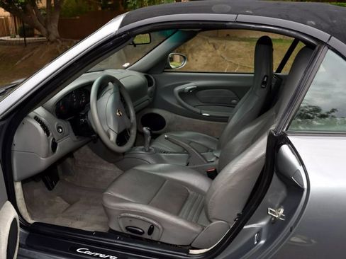 Used 2002 Porsche 911 Cabriolet image 15