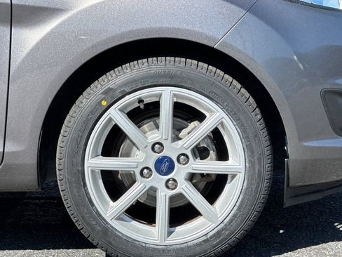 Used 2014 Ford Fiesta SE w/ Equipment Group 201B FWD image 23