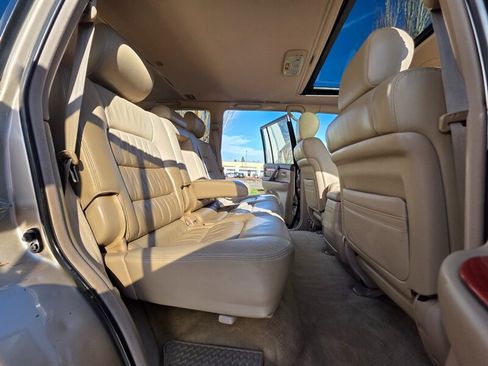 Used 2000 Lexus LX 470 4WD image 16