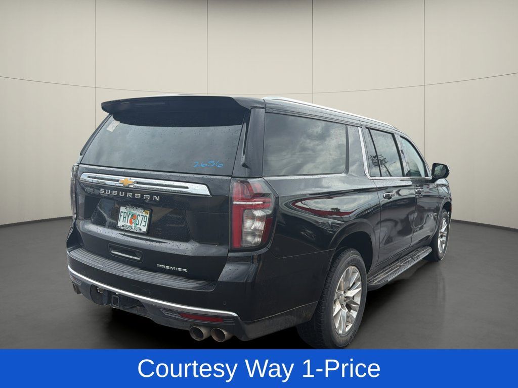 Used 2023 Chevrolet Suburban Premier RWD image 9
