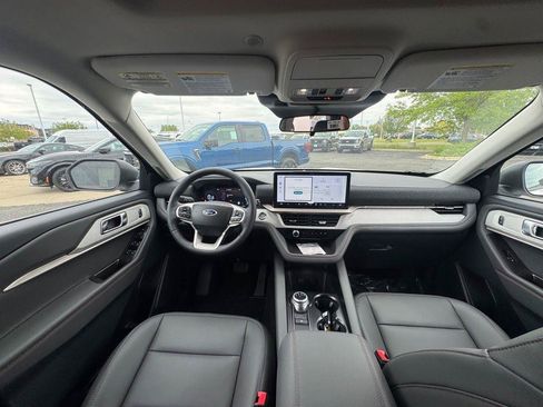 New 2026 Ford Explorer Active w/ Active Comfort Package AWD/4WD image 17