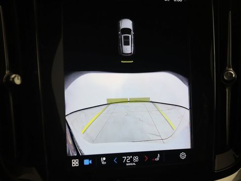 Used 2024 Volvo V60 B5 Cross Country Plus image 10