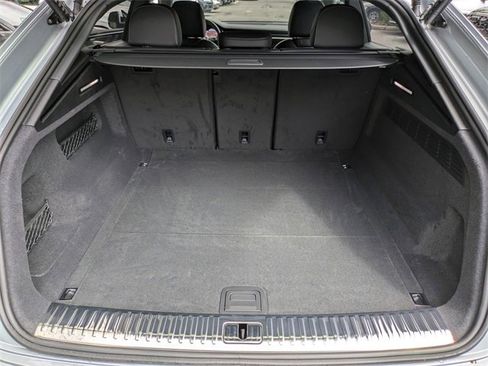 Used 2024 Audi Q8 Premium Plus image 18