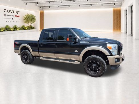 Used 2014 Ford F250 King Ranch w/ FX4 Off-Road Package AWD/4WD image 17