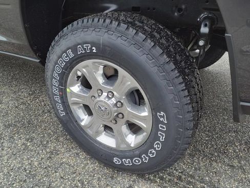 Used 2024 RAM 2500 Big Horn w/ Sport Appearance Package AWD/4WD image 8