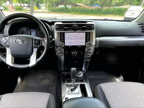 Used 2022 Toyota 4Runner SR5 AWD/4WD image 7