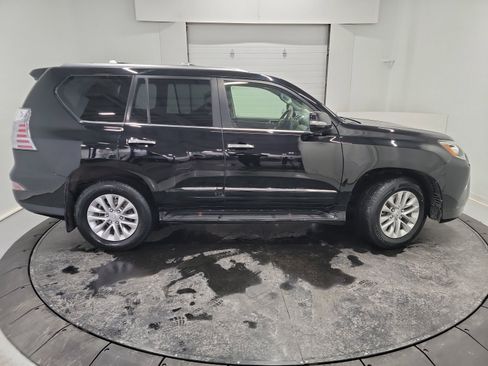 Used 2018 Lexus GX 460 image 11