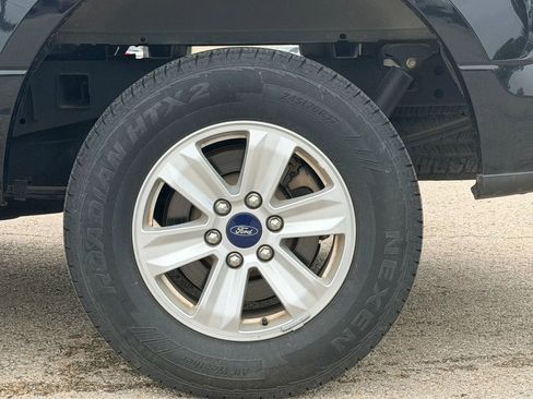 Used 2016 Ford F150 XLT RWD image 2