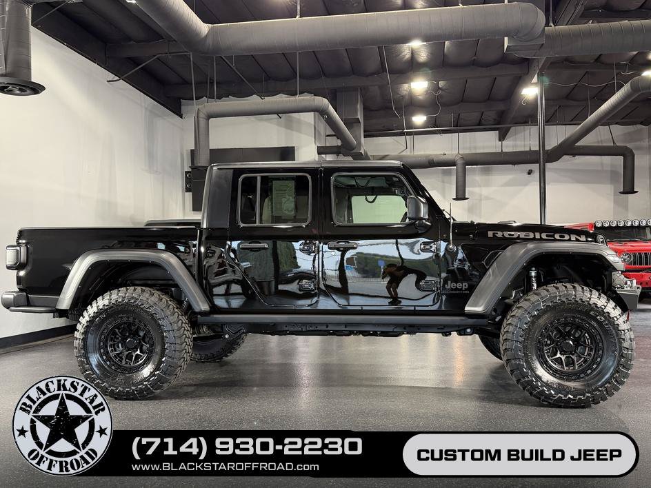 Used 2022 Jeep Gladiator Rubicon w/ Cold Weather Group AWD/4WD image 1