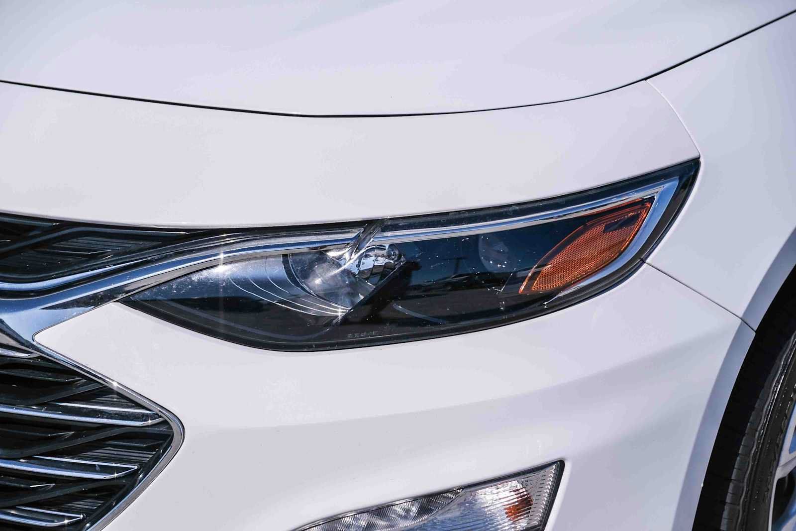 Used 2022 Chevrolet Malibu LT FWD image 12