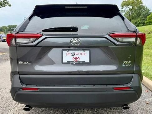 Used 2025 Toyota RAV4 XLE AWD/4WD image 9