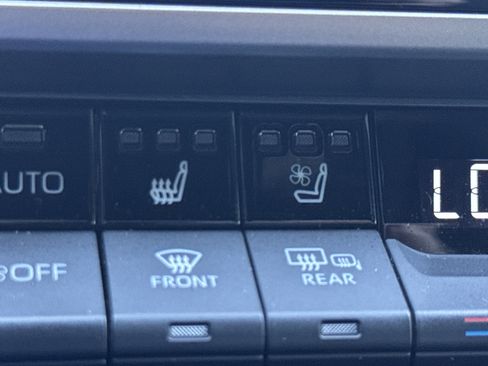 Used 2025 Toyota Camry XSE FWD image 14