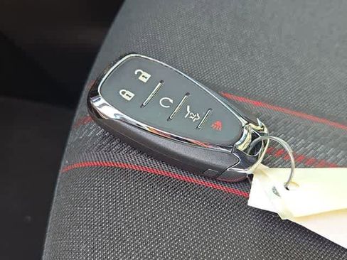 Used 2023 Chevrolet Equinox RS image 34