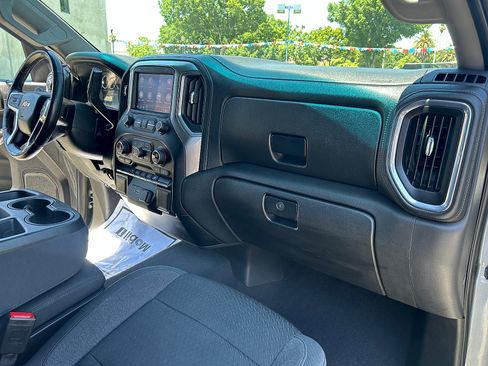 Used 2021 Chevrolet Silverado 1500 LT AWD/4WD image 24